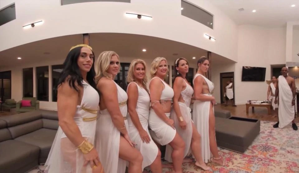 Angel Minx, Brooke Black, Riley Jacobs, Sadie Andrews, Summer Starz, Vanessa Arizona - The Hotwife Tour - Toga Orgy FullHD 1080p