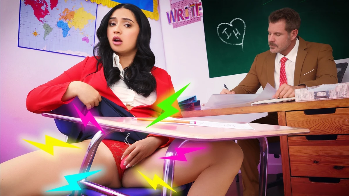 Innocent High - Ophelia Purr [1080p/4K]