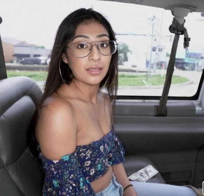 Binky Beaz - Binky Gets Fucked For Fake Cash SD/1080p