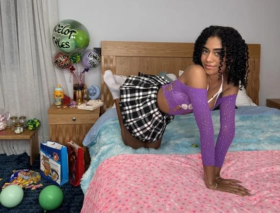 Meicy Milu - From Sweet To Downright Sassy, The Charm Of Meicy Milu FullHD 1080p/HD 720p