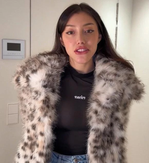 Ruth Lee - Hot New Neighbor Comes Over For Coffee FullHD 1080p