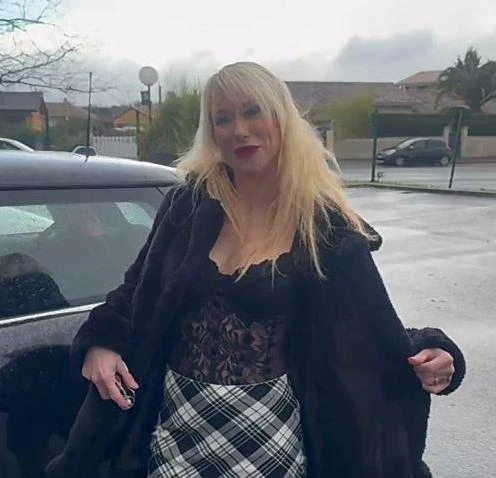 Emma - 45, wanted it in her ass FullHD 1080p