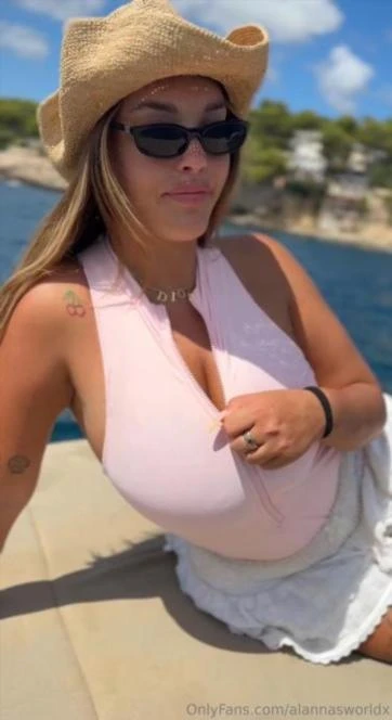 Alanna Pow - Vacation Turns Filthy 1920p