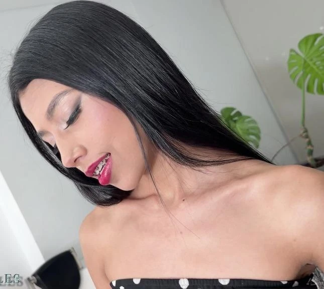 Mia Walker - Mia walker FullHD 1080p/HD 720p