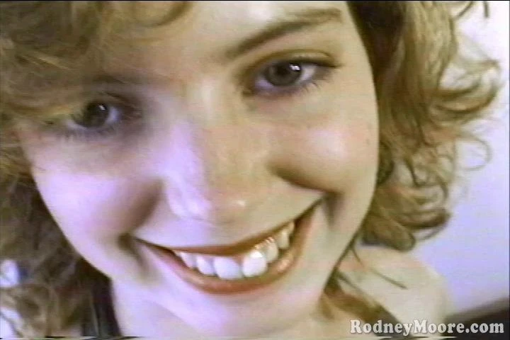 Sandy Lu - Quiet On The Set