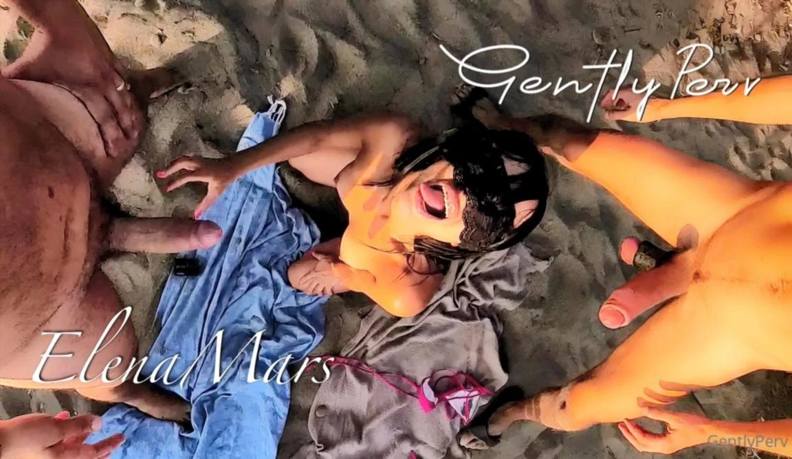 Elena Mars - ANAL FINGERING FOR SLUT: Public beach slut analyzed and jerking off FullHD 1080p