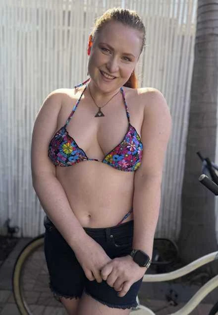 Yaya Gingersnatch - Redhead Yaya Gingersnatch find's her friend's brother's stiff cock and wants to have fun 4K 2160p/FullHD 1080p