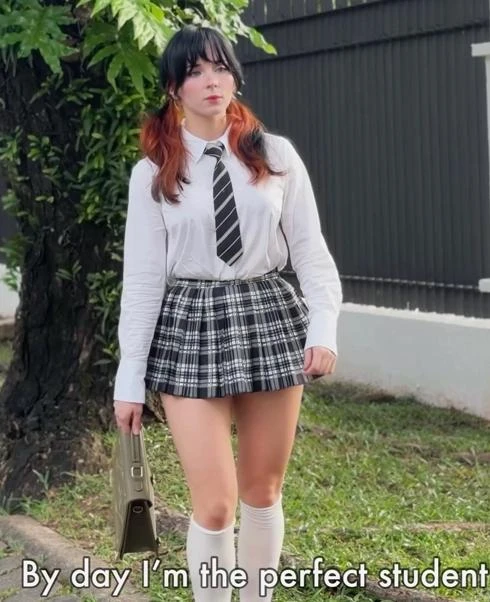 Sweetie Fox - Footjob And Anal Fuck With A Goth Student Slut After College 4K 2160p