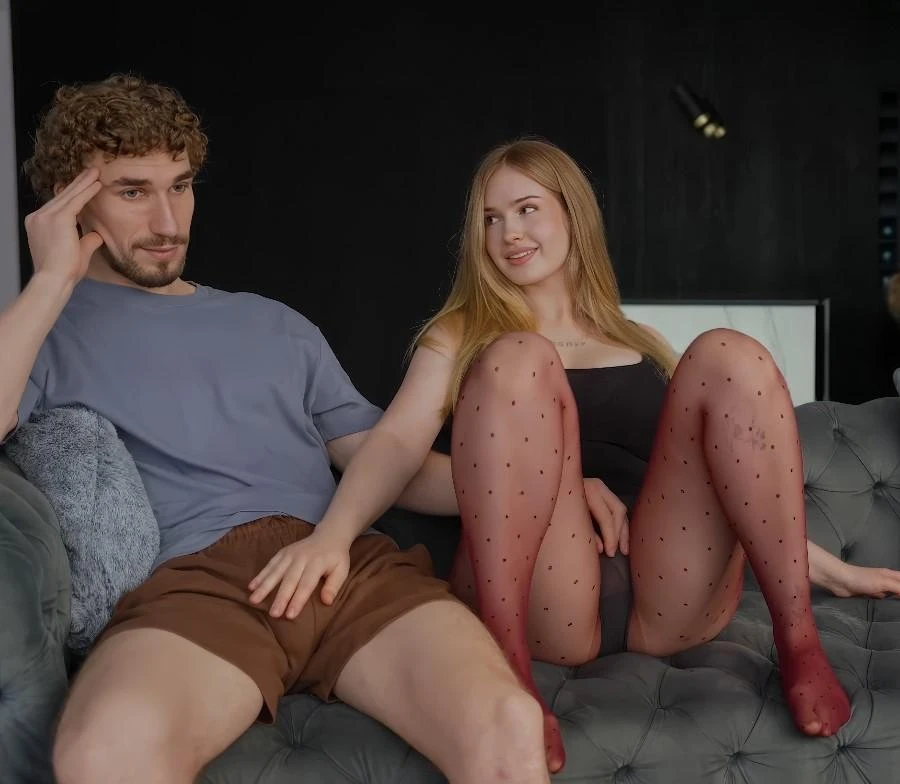 Cumatozz - My Girlfriends StepMom Came Home Earlier Than Expected FullHD 1080p